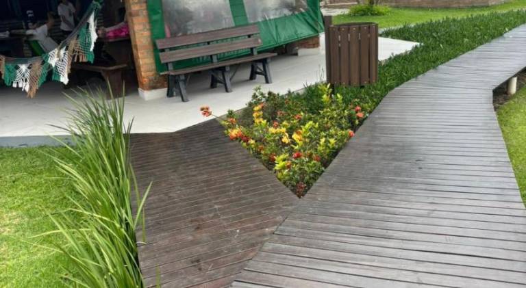 Holiday apartment with pool | Next to the beach | Pet-friendly in Florianópolis