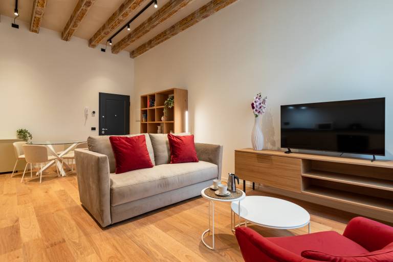 Rental apartment | Next to Juliet | City view | Perfect for remote work — photo 3