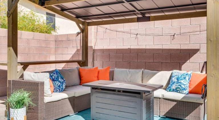 House with jacuzzi & pool | Pet-friendly — photo 5