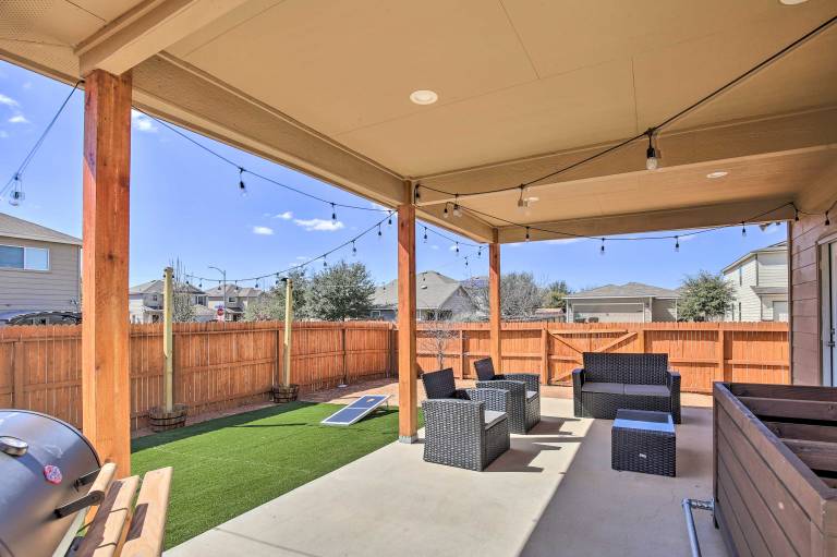 San Antonio Home w/ Patio + Grill Near SeaWorld! — photo 3