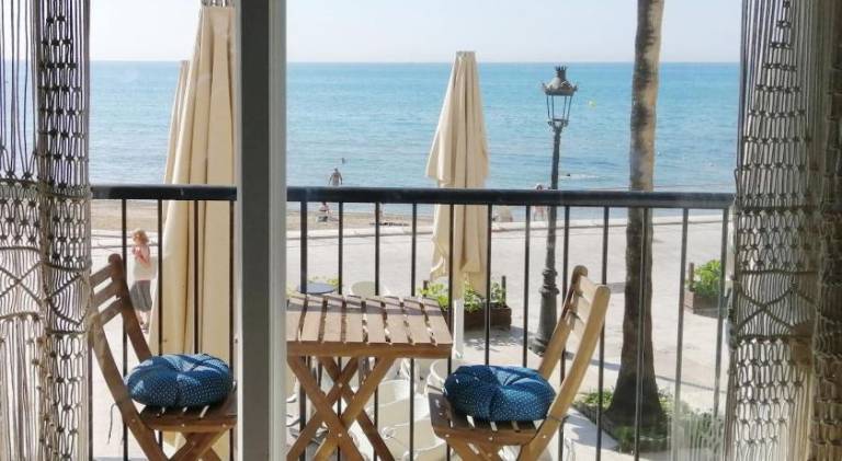 Holiday apartment with patio in Sitges