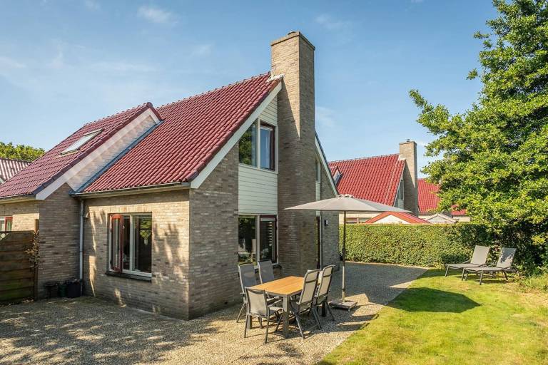 Voll ausgestattete Villa mit Terrasse, Garten und Sauna | Haustiere erlaubt