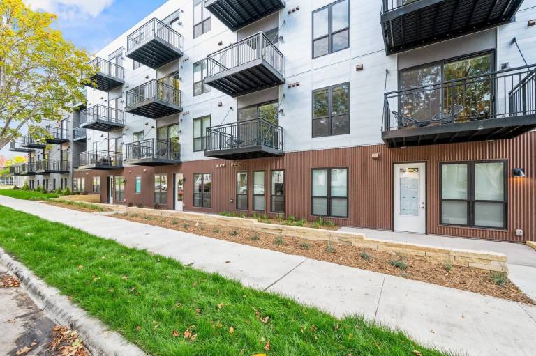 Apartment  North Loop