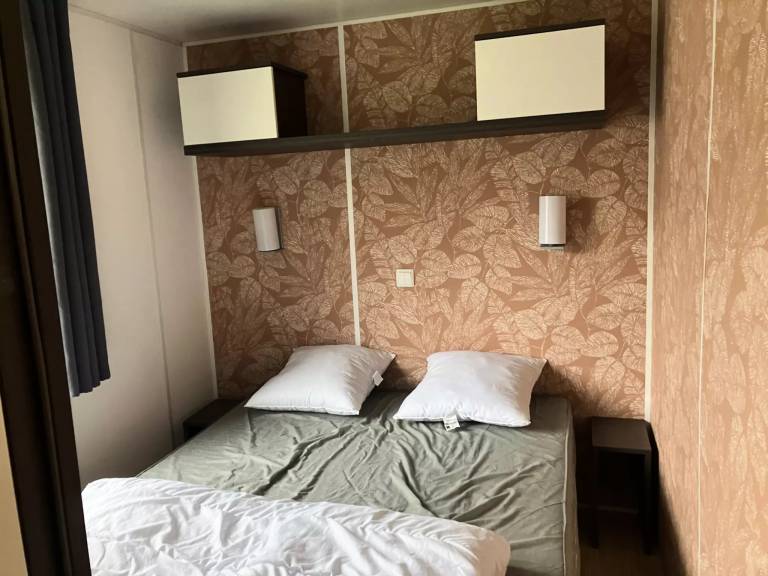 Campsite Les Chambons - Mobile-home Classic (2 bedrooms) 4 people — photo 2