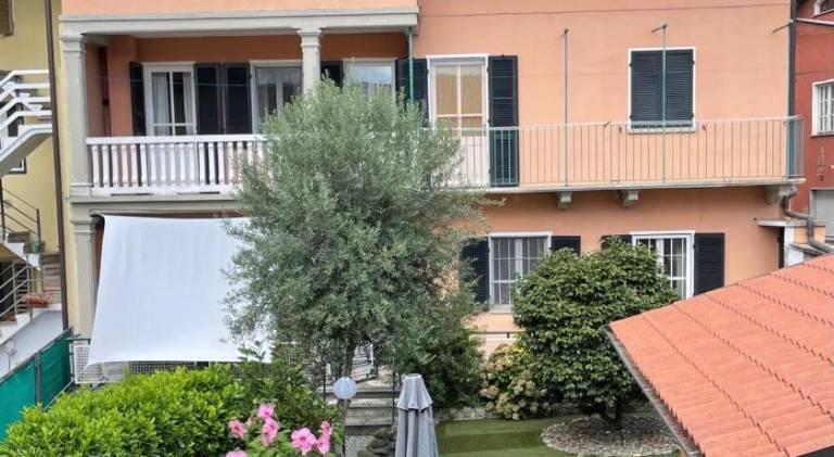 180 m&sup2; Ferienhaus