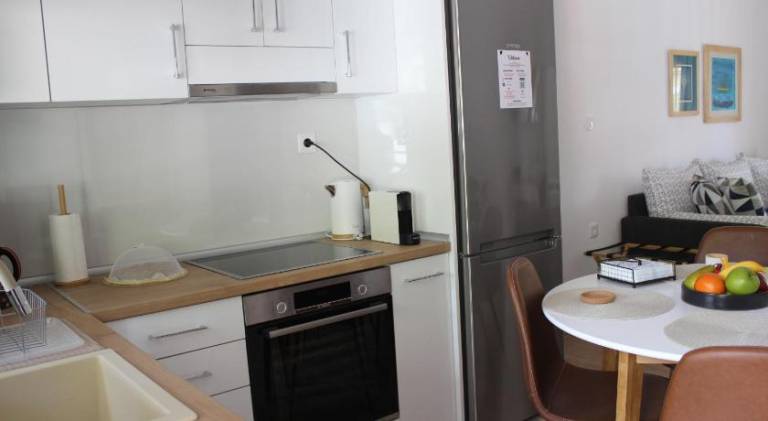 Serviced apartment with pool & terrace — photo 5