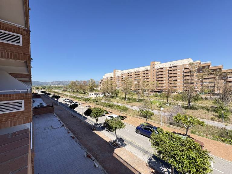 Fully equipped nice apartment with pool & patio | Beach view | Next to the beach | Pets allowed — photo 4
