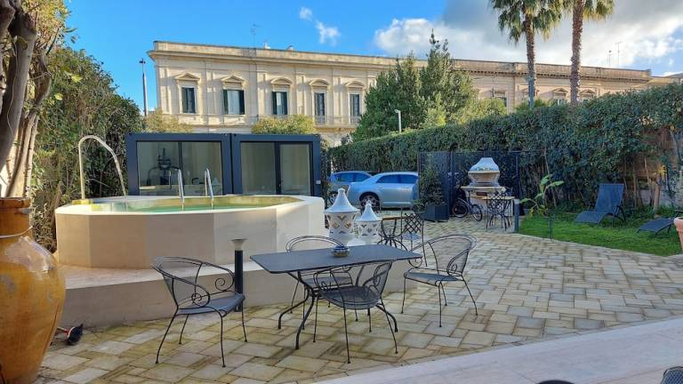 Bed & Breakfast  Lecce