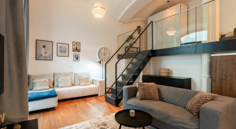 Holiday apartment with terrace in Prague