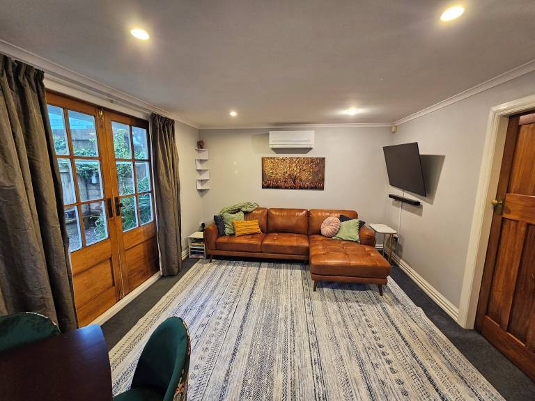 House  Rongotai