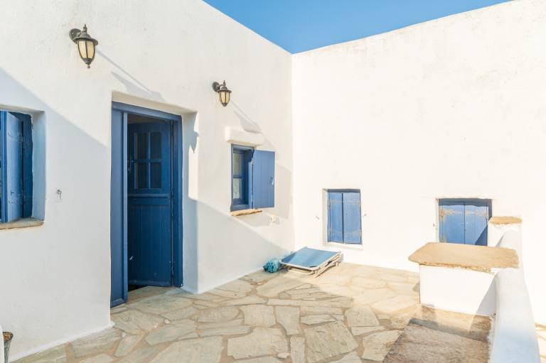 Holiday Home 'Kykladen White House' with Mountain View and Shared Terrace — photo 2