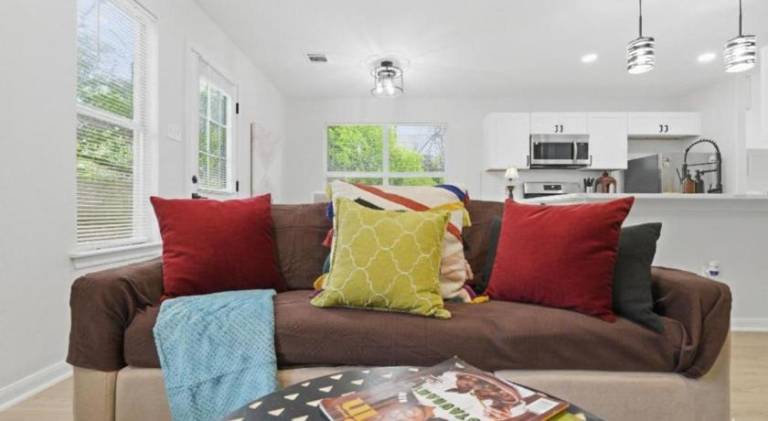 House with 4 rooms for 10 persons in Austin, TX