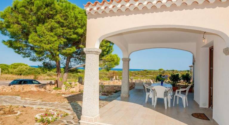Wonderful rental apartment with barbeque, garden & terrace | Next to the beach | Pets are welcome in Posada
