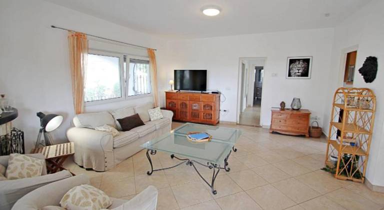 Villa with garden, terrace & private pool — photo 2