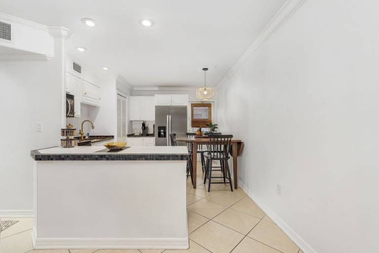 Children-friendly charming condo with patio | Pet-friendly — photo 5