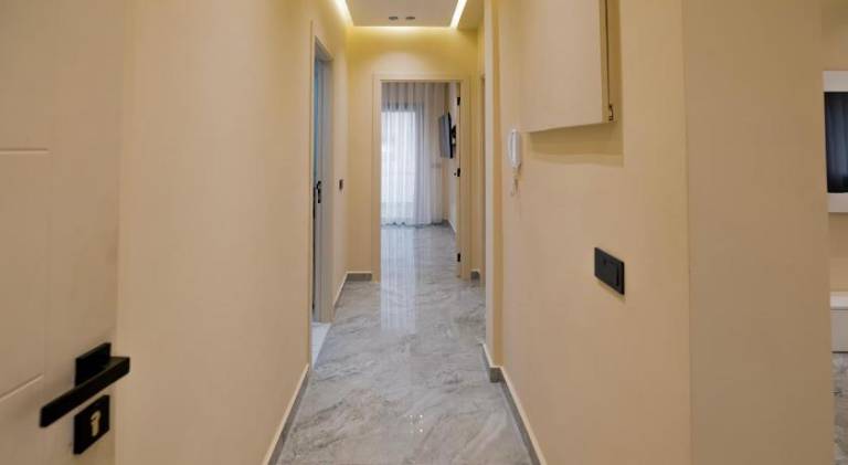 Apartment with 2 rooms for 5 persons — photo 4