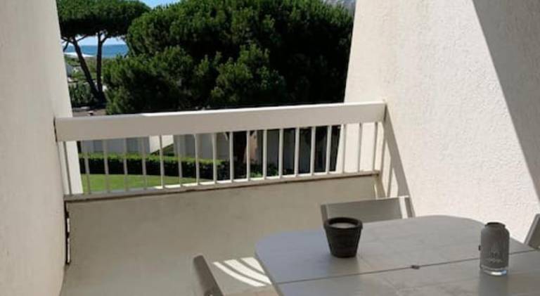 Apartment with 1 room for 4 persons — photo 4