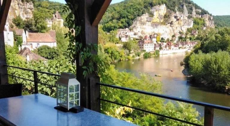 Villa with 3 rooms for 7 persons in Beynac-et-Cazenac