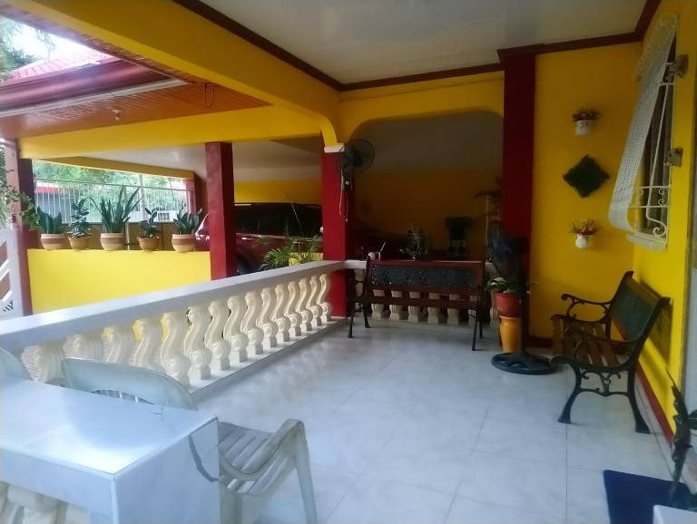 Vacation home with BBQ & garden — photo 3