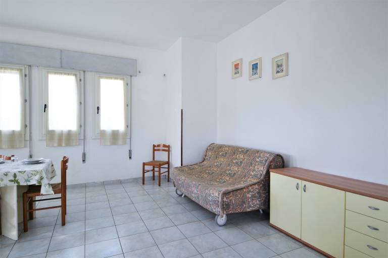 Holiday apartment with terrace — photo 4