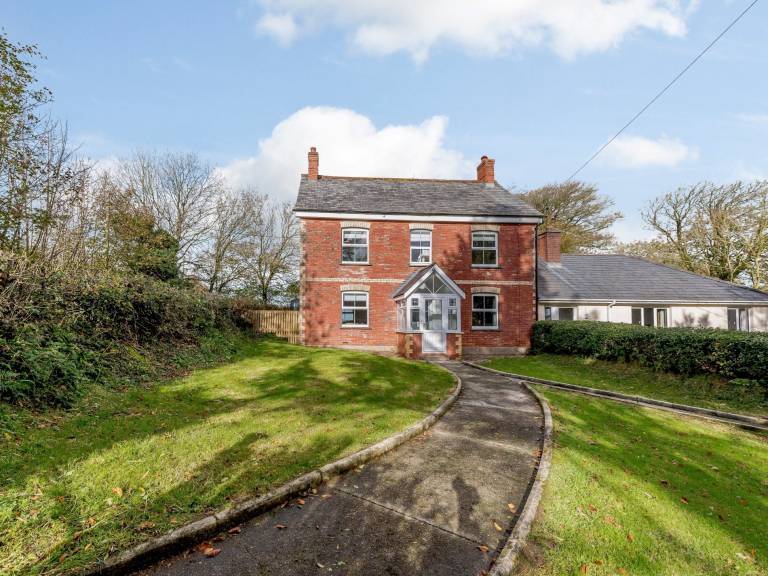 Cottage  Holsworthy