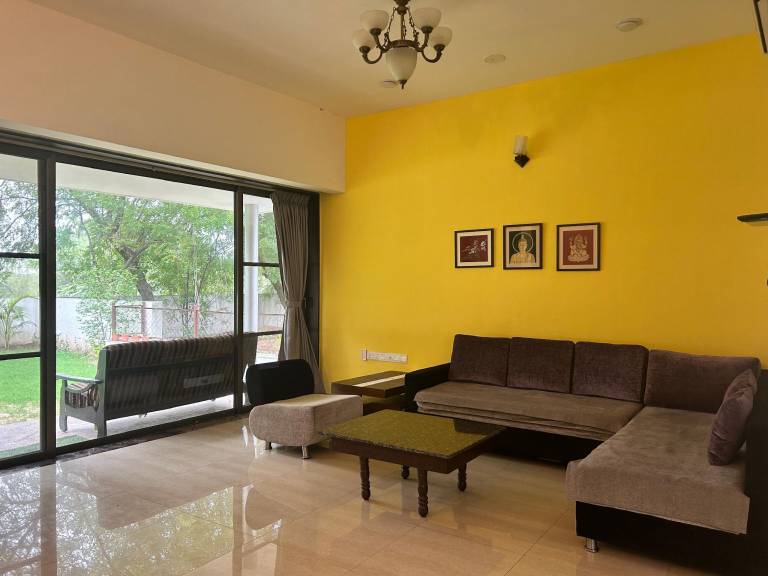 Villa with garden — photo 5