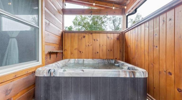 House with jacuzzi | Perfect for remote work — photo 5