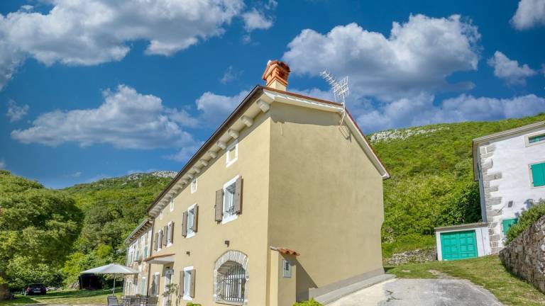 kuća  Brseč
