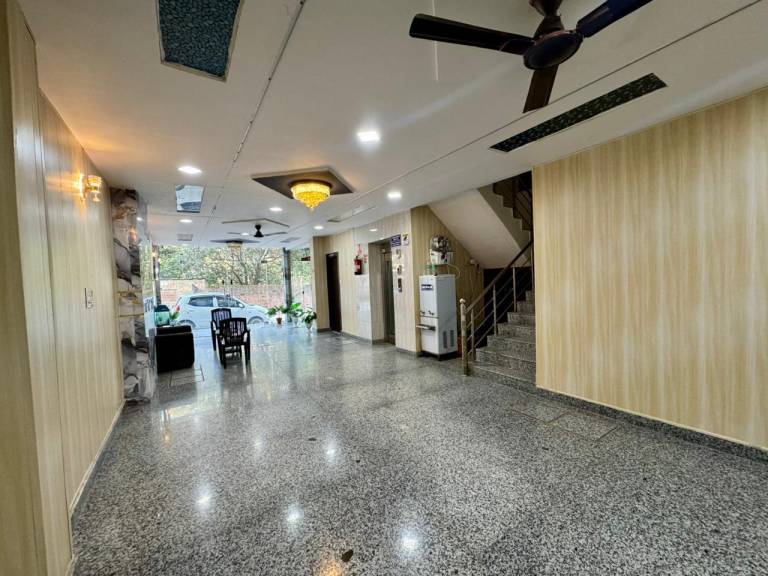 Shri bhanke bihari hotel — photo 4