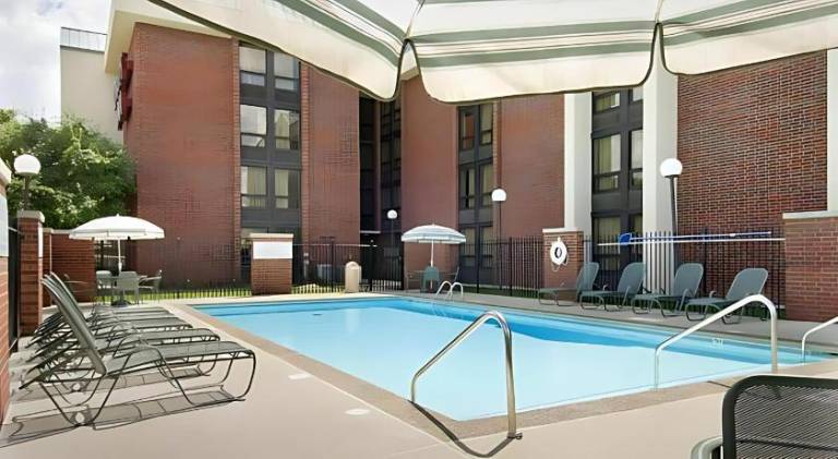 Best Western Plus Indianapolis North at Pyramids — photo 4