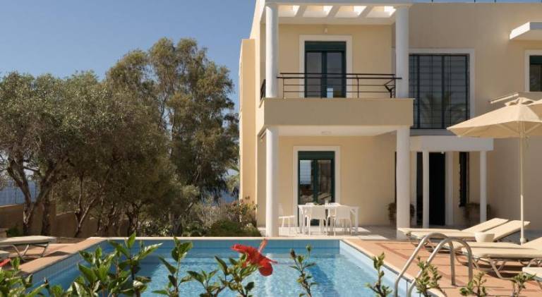Fully equipped wonderful villa with garden, BBQ & private pool | Next to the beach | Suitable for remote work | Pets allowed — photo 2