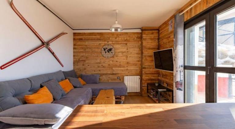 Apartment with 2 rooms for 5 persons — photo 2