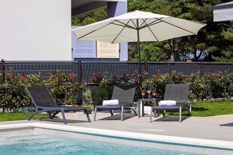 Fully equipped pleasant villa with yard, private pool & barbeque | Dogs allowed — photo 3