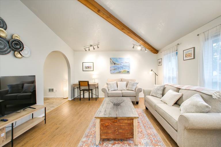 HabitueHomes Bown Crossing Bungalow