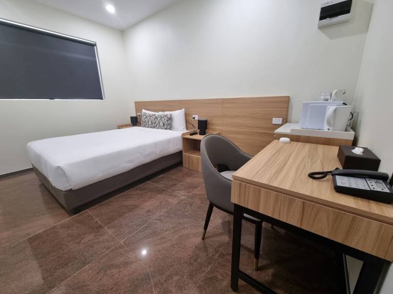 Motel  Bankstown City Council