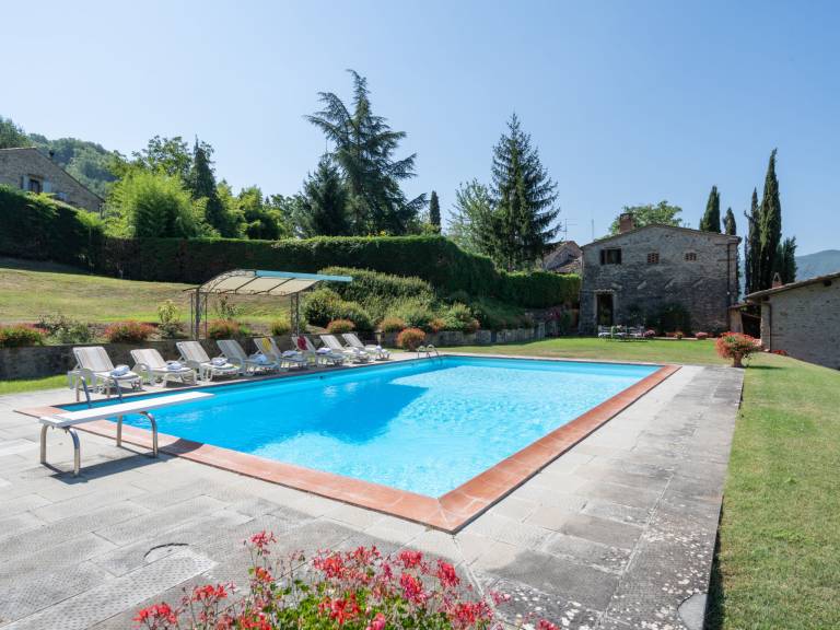 House with jacuzzi, terrace & private pool in Dicomano
