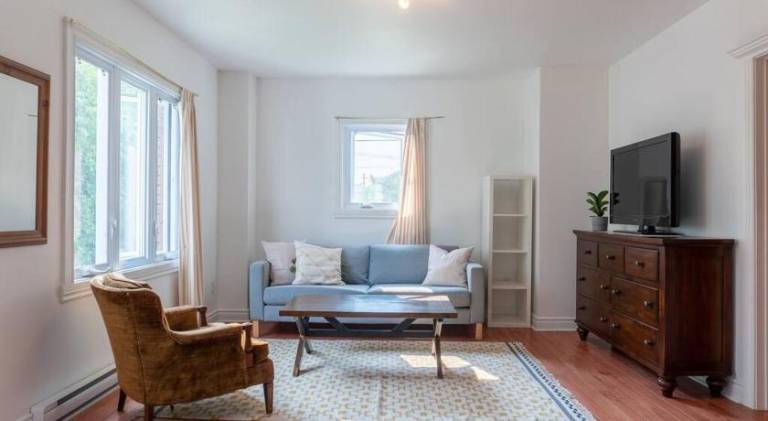 Rental apartment with 2 rooms for 4 persons in Gatineau, QC