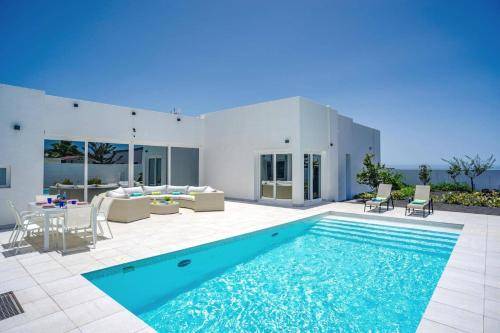 Villa  Costa Teguise