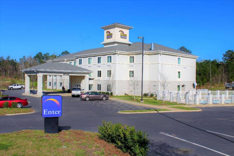 Sleep Inn & Suites Evergreen I-65 in Evergreen, AL