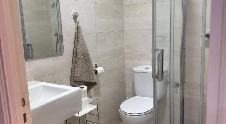 Holiday apartment with terrace | Close to Mercado de la Ribera — photo 5