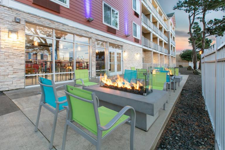 Holiday Inn Express Hotel & Suites Seaside Convention Center By IHG — photo 5
