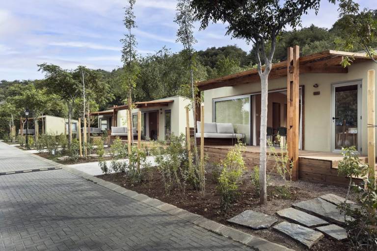 Mobile home with terrace in Huesca