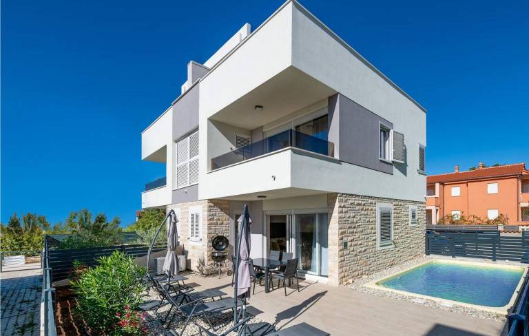 Maisonette  Peroj
