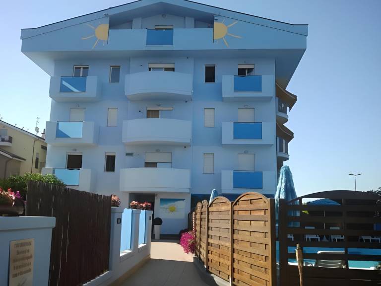 Serviced apartment with garden, patio & pool in Giulianova