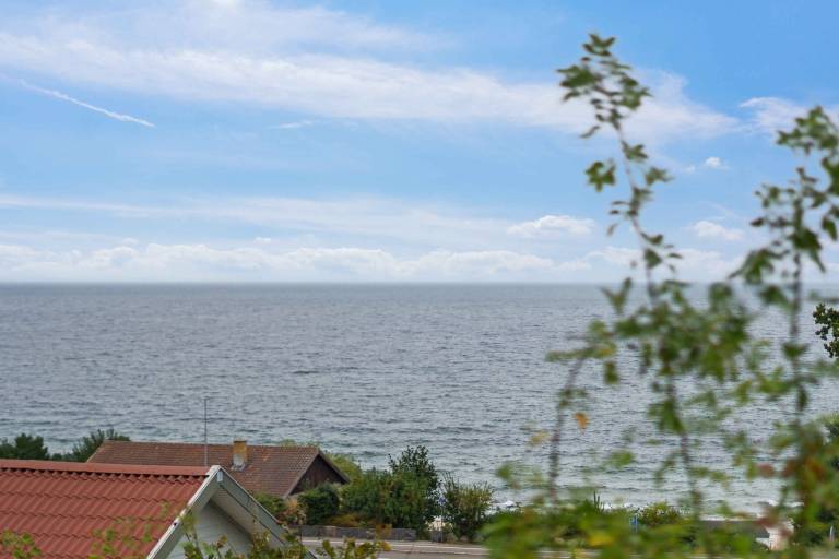 Children-friendly rental apartment with BBQ | Sea view | Close to the beach | Pets allowed — photo 4