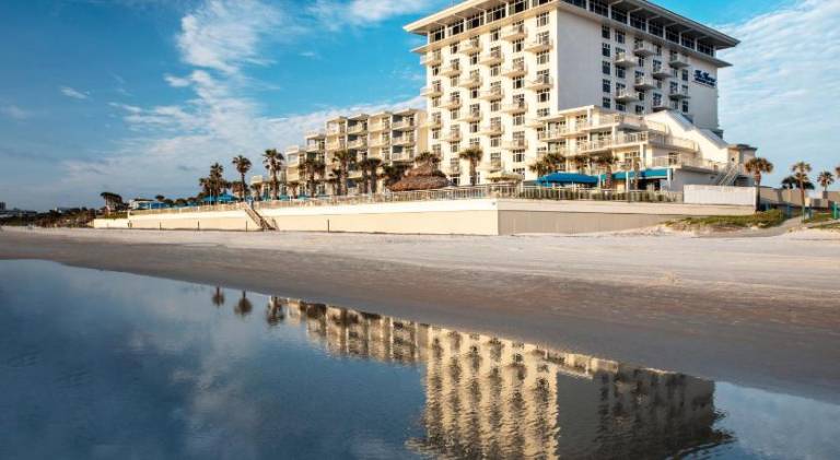 The Shores Resort & Spa — photo 2