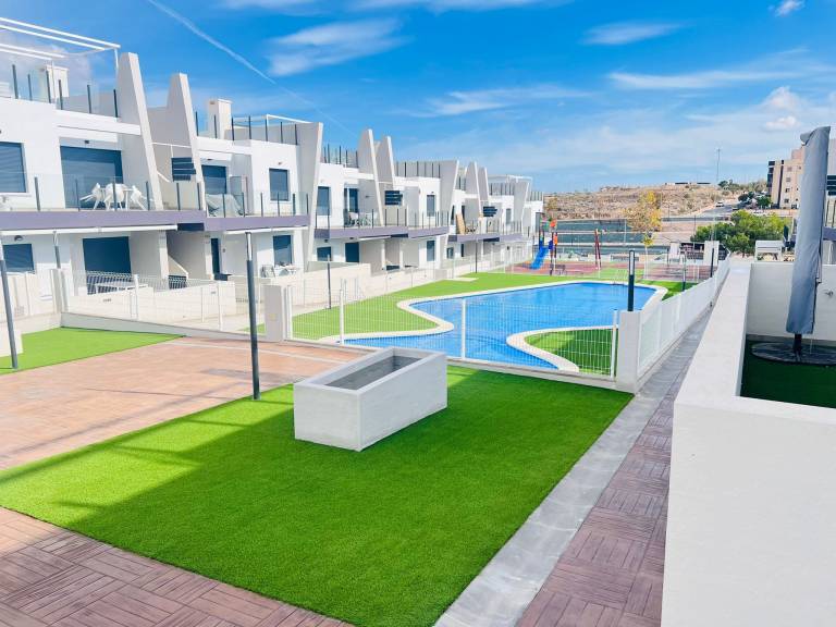 Apartamento de Lujo de 2 Dormitorios en San Miguel