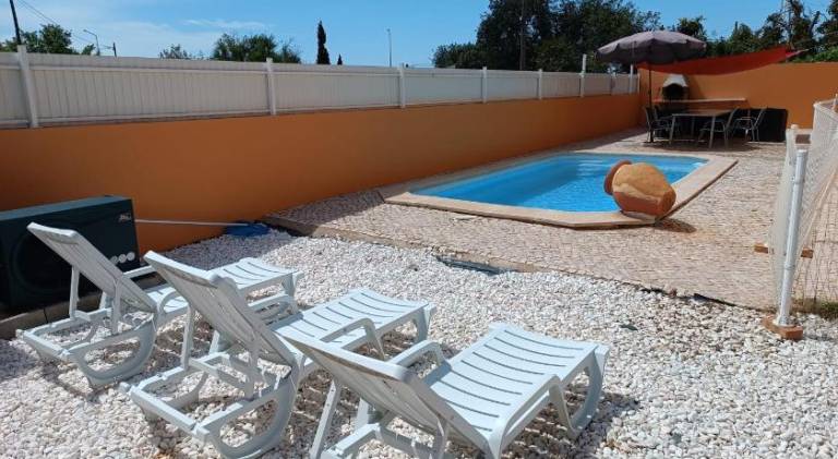 Holiday HouseV5 W/Pool & BBQ in Albufeira