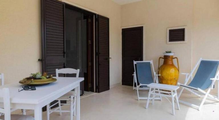House with 2 rooms for 5 persons — photo 4
