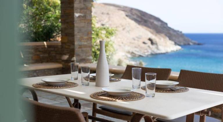Villa with BBQ & patio in Andros